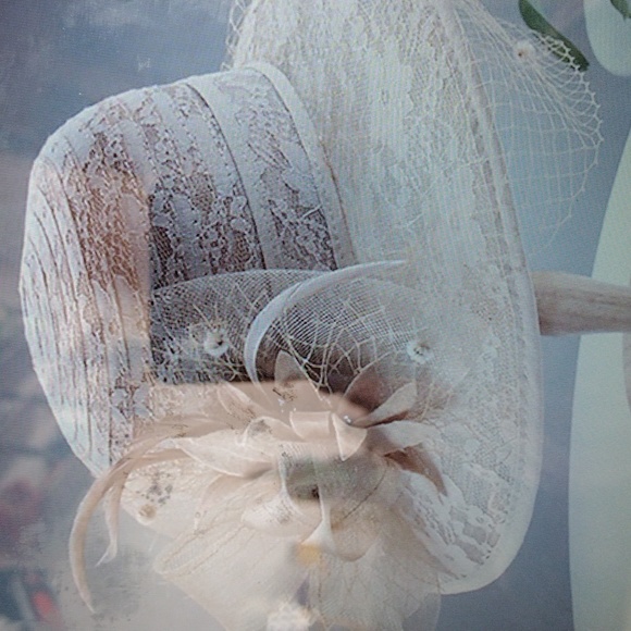 2023 Fascinator/Hat Lt..Pink Lace Look Bucket Hat Kentucky Derby Church Car Race - Picture 2 of 6